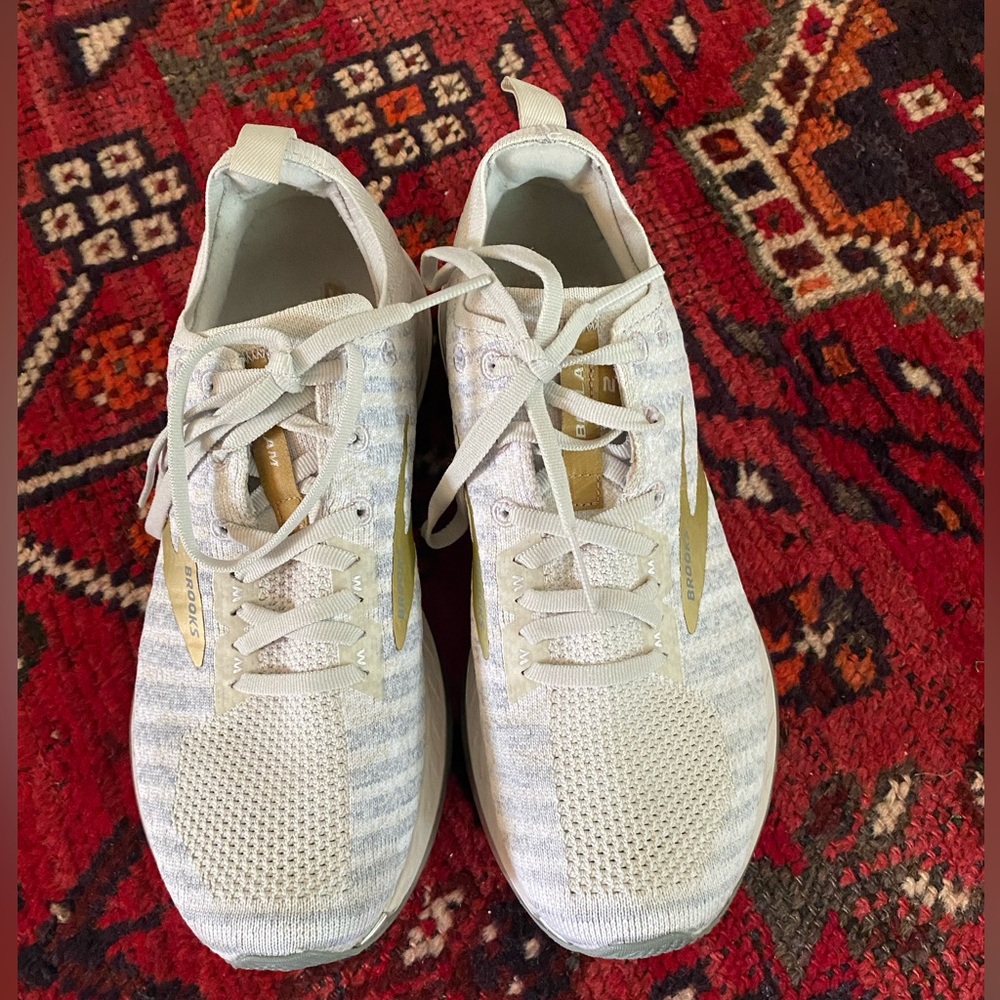 Brooks Bedlam 2 Ladies Runners Medium Width Size 9